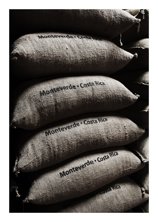 Coffee Bean Bags Poster / Poster per la cucina presso Desenio AB (10826)
