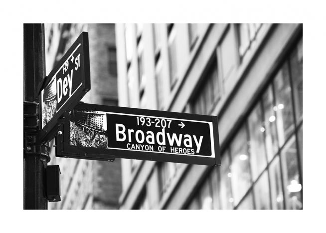 Broadway Sign Poster / Bianco e nero  presso Desenio AB (11311)