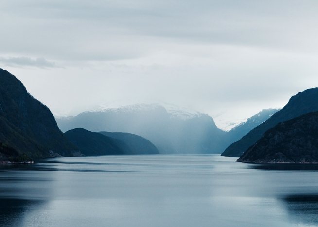 –Fotografia del fiordo norvegese.