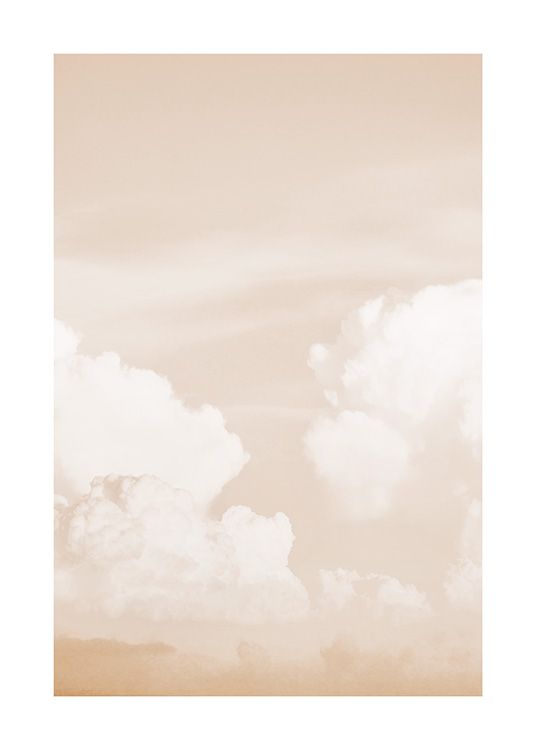  - Fotografia di nuvole contro un cielo color pesca con finitura pastello