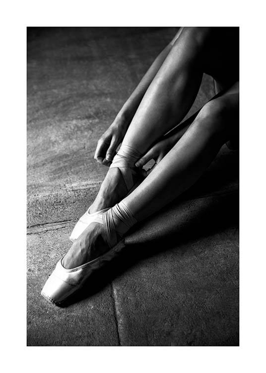 Ballerina Dancer No3 Poster / Bianco e nero  presso Desenio AB (3807)
